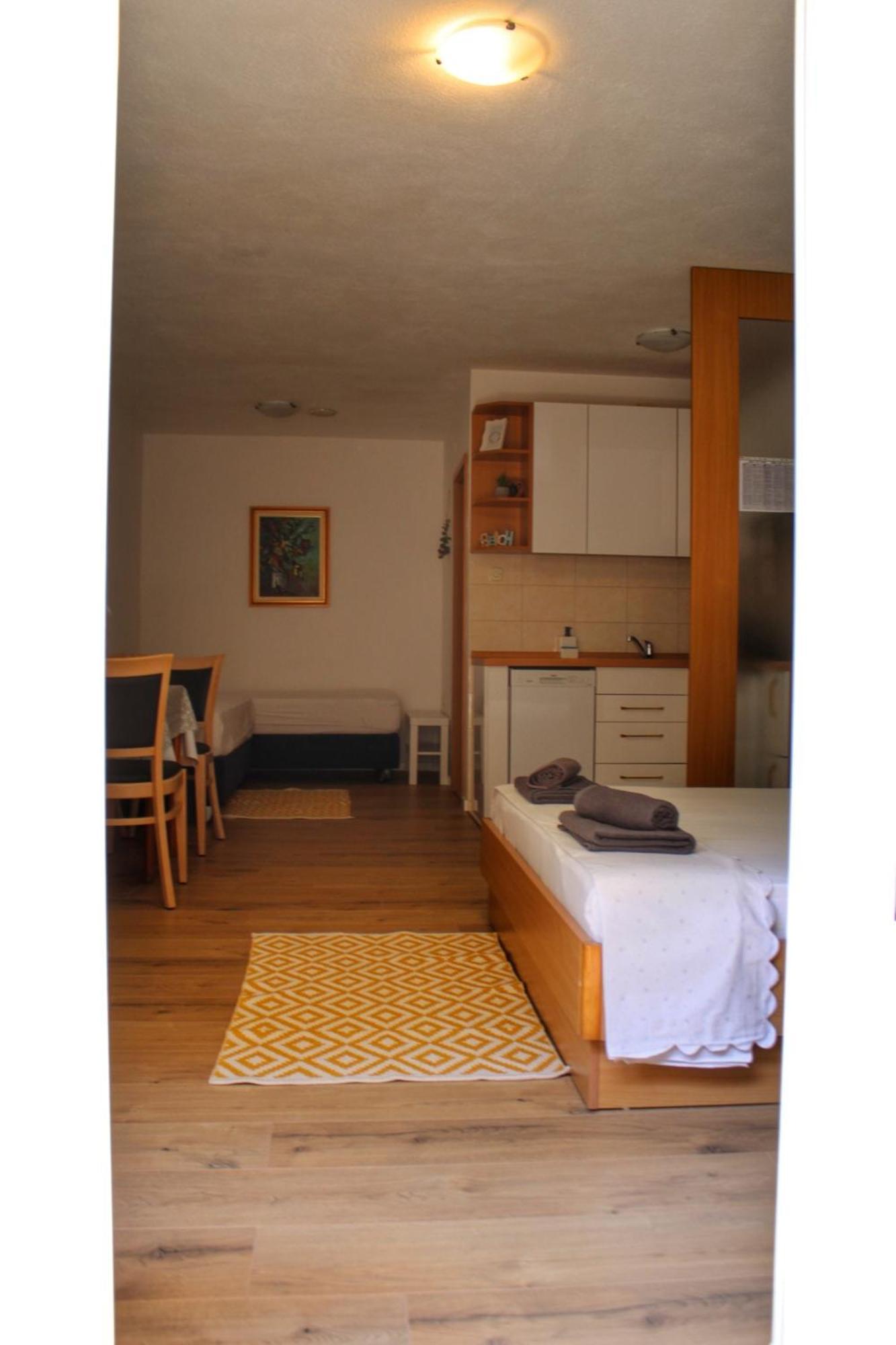 Studio Laura-Spacious Studio On The Main Beach マカルスカ エクステリア 写真